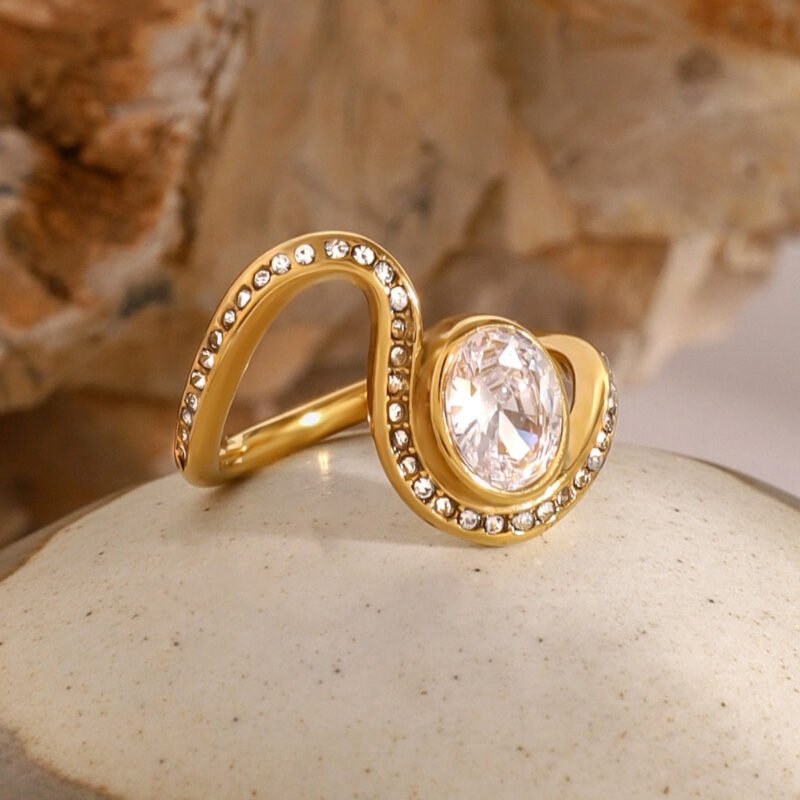 18K gold geometric gemstone design high-end ring - Image 2