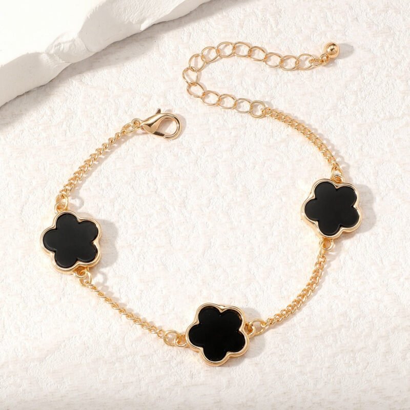 18K Gold Butterfly/Clover Design Exquisite Unique Bracelet - Image 7