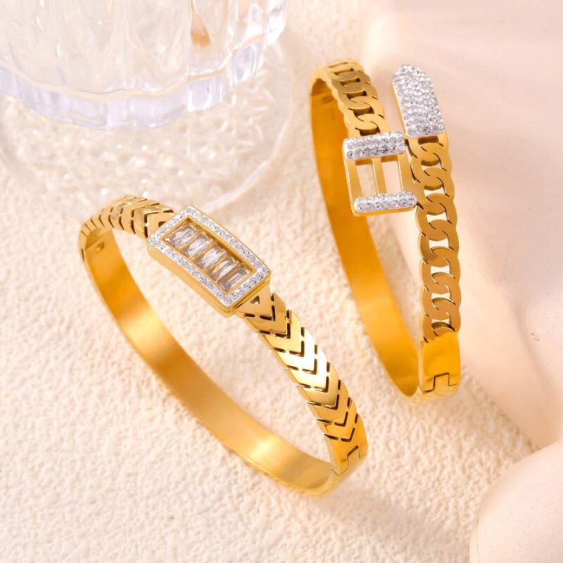 18K gold exquisite fashion inlaid gemstones and diamonds with hollow design bracelet - Image 10